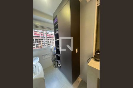 Área de serviço com armário de apartamento para alugar com 2 quartos, 82m² em Serra do Curral Del Rey, Nova Lima