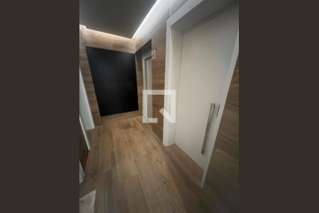 Corredor de apartamento para alugar com 2 quartos, 82m² em Serra do Curral Del Rey, Nova Lima