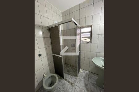 Banheiro de casa para alugar com 2 quartos, 75m² em Jardim Raposo Tavares, São Paulo