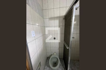 banheiro de casa para alugar com 2 quartos, 75m² em Jardim Raposo Tavares, São Paulo