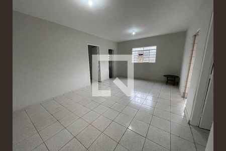 Sala de casa para alugar com 2 quartos, 75m² em Jardim Raposo Tavares, São Paulo