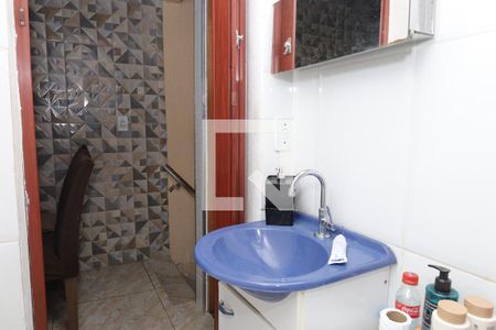 Casa à venda com 27m², 3 quartos e sem vagaBanheiro 2