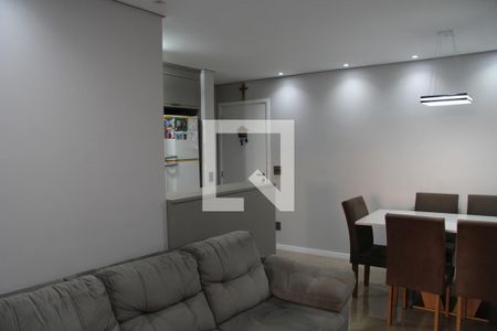 Sala  de apartamento à venda com 2 quartos, 68m² em Jardim Flor da Montanha, Guarulhos