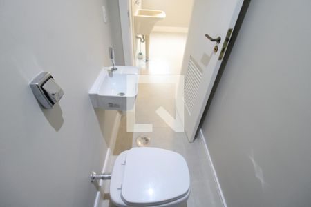 Apartamento à venda com 194m², 4 quartos e 4 vagasÁrea de Serviço - Banheiro