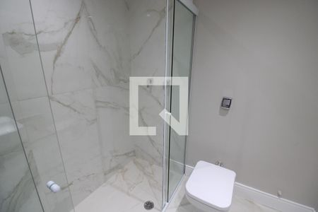 Apartamento à venda com 194m², 4 quartos e 4 vagasQuarto 1 - Banheiro