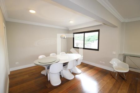 Apartamento à venda com 194m², 4 quartos e 4 vagasSala