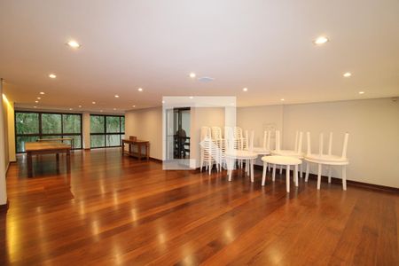 Apartamento à venda com 194m², 4 quartos e 4 vagasÁrea Comum