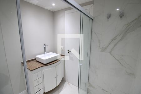 Apartamento à venda com 194m², 4 quartos e 4 vagasQuarto 1 - Banheiro
