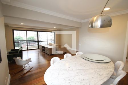 Apartamento à venda com 194m², 4 quartos e 4 vagasSala