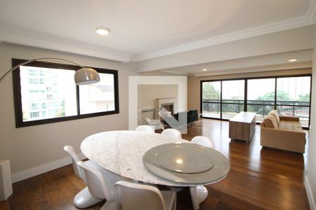 Apartamento à venda com 194m², 4 quartos e 4 vagasSala