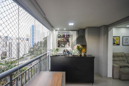 Apartamento à venda com 74m², 2 quartos e 2 vagasVaranda