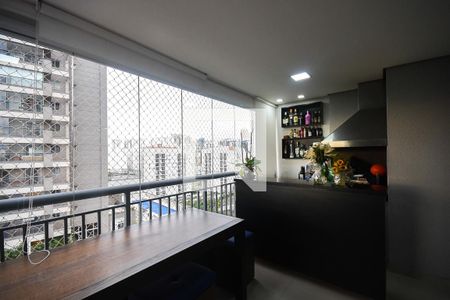 Varanda de apartamento à venda com 2 quartos, 74m² em Vila Andrade, São Paulo