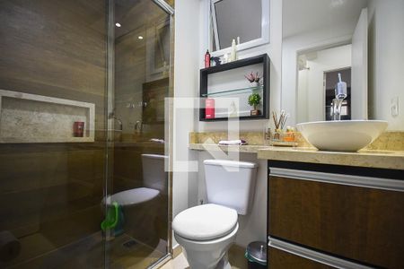 Apartamento à venda com 74m², 2 quartos e 2 vagasBanheiro