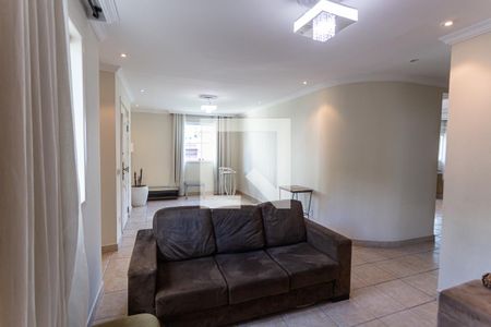 Sala 1 de casa para alugar com 3 quartos, 270m² em Fernão Dias, Belo Horizonte