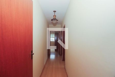 Corredor de apartamento à venda com 3 quartos, 80m² em Petrópolis, Porto Alegre