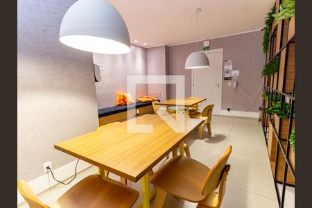 Apartamento à venda com 38m², 2 quartos e sem vagaÁrea comum - Sala de leitura