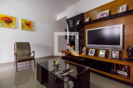 Sala de casa à venda com 3 quartos, 160m² em Vila Barros, Barueri
