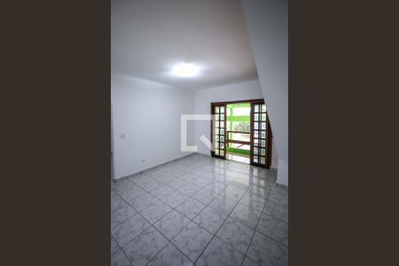 Sala 1 de casa para alugar com 2 quartos, 60m² em Jardim Maria Estela, São Paulo