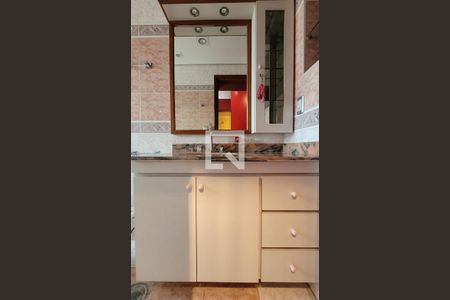 Apartamento à venda com 330m², 3 quartos e 5 vagasBanheiro da suíte