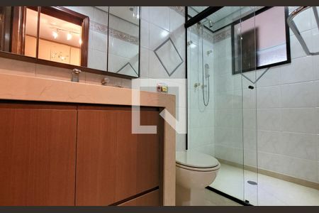 Apartamento à venda com 330m², 3 quartos e 5 vagasBanheiro da suíte 2