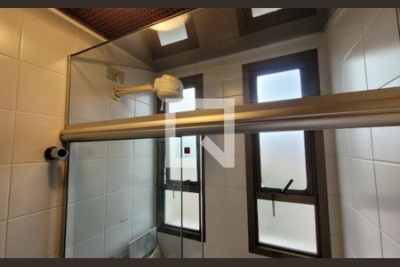 Apartamento à venda com 330m², 3 quartos e 5 vagasBanheiro de Serviço