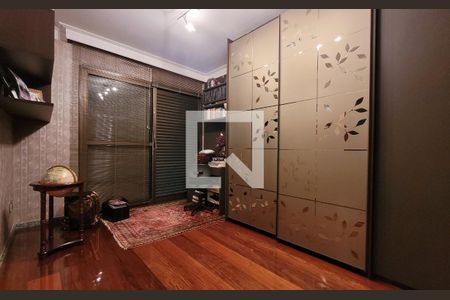 Apartamento à venda com 330m², 3 quartos e 5 vagasSuíte 2