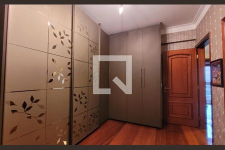 Apartamento à venda com 330m², 3 quartos e 5 vagasSuíte 2