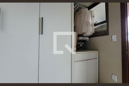 Apartamento à venda com 330m², 3 quartos e 5 vagasQuarto de serviço