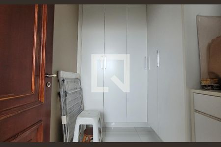 Apartamento à venda com 330m², 3 quartos e 5 vagasQuarto de serviço
