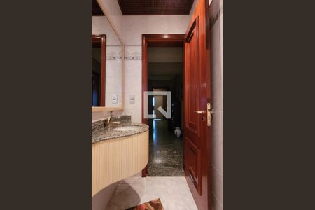 Apartamento à venda com 330m², 3 quartos e 5 vagasLavabo