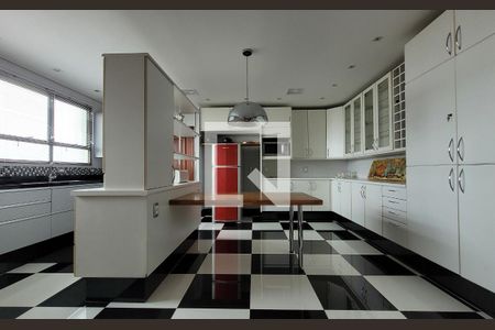 Apartamento à venda com 330m², 3 quartos e 5 vagasCozinha