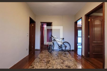 Apartamento à venda com 330m², 3 quartos e 5 vagasHall