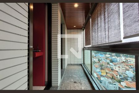 Apartamento à venda com 330m², 3 quartos e 5 vagasSacada