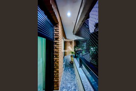 Apartamento à venda com 241m², 4 quartos e 4 vagasVaranda da Suíte 1