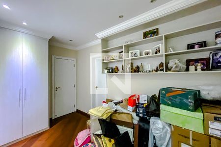 Apartamento à venda com 241m², 4 quartos e 4 vagasQuarto 2 - Suíte