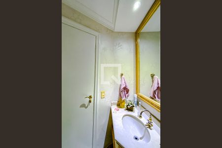 Apartamento à venda com 241m², 4 quartos e 4 vagasLavabo