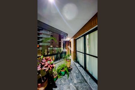 Apartamento à venda com 241m², 4 quartos e 4 vagasVaranda da Suíte 1