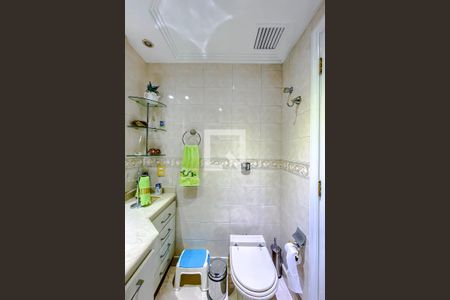 Apartamento à venda com 241m², 4 quartos e 4 vagasBanheiro da Suíte 2