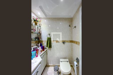 Apartamento à venda com 241m², 4 quartos e 4 vagasBanheiro da Suíte 1