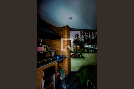 Apartamento à venda com 241m², 4 quartos e 4 vagasVaranda