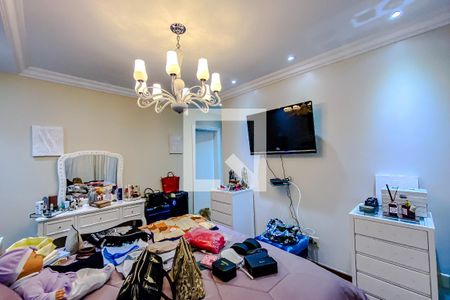 Apartamento à venda com 241m², 4 quartos e 4 vagasQuarto 4 - Suíte