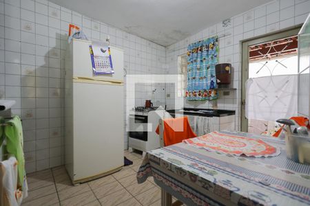 Casa à venda com 150m², 3 quartos e 2 vagasCasa 1 - Cozinha