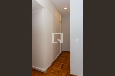 Casa à venda com 334m², 3 quartos e 3 vagasSuíte