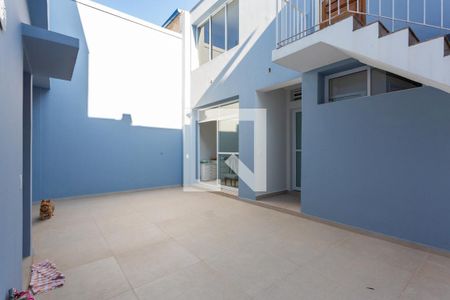 Casa à venda com 334m², 3 quartos e 3 vagasQuintal e Edícula