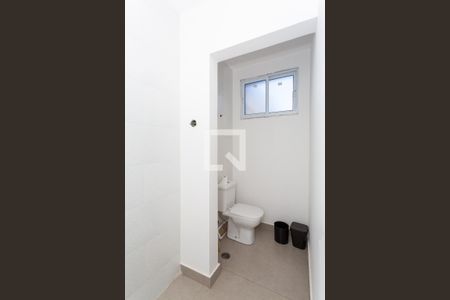 Casa à venda com 334m², 3 quartos e 3 vagasBanheiro Quarto 2 - Edícula