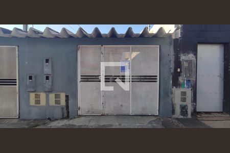 Placa na Fachada de casa para alugar com 1 quarto, 35m² em Itaquera, São Paulo
