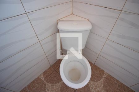 Banheiro de casa para alugar com 1 quarto, 35m² em Itaquera, São Paulo