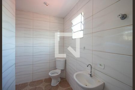 Banheiro de casa para alugar com 1 quarto, 35m² em Itaquera, São Paulo