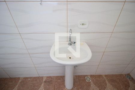 Banheiro de casa para alugar com 1 quarto, 35m² em Itaquera, São Paulo