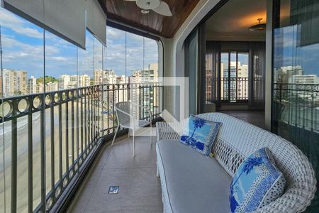 Apartamento para alugar com 220m², 5 quartos e 2 vagasVaranda